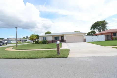 22465 Labrador Street Boca Raton FL 33428