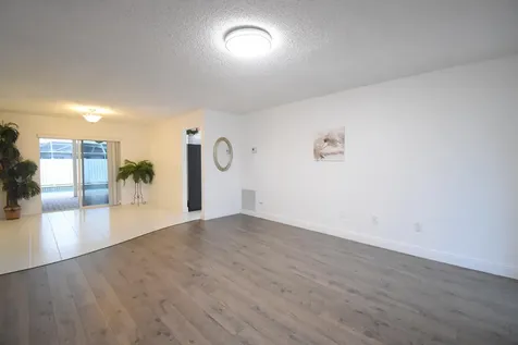 22465 Labrador Street Boca Raton FL 33428