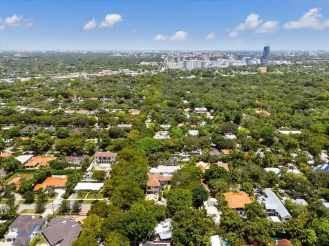 3917 S Le Jeune Road Miami FL 33146