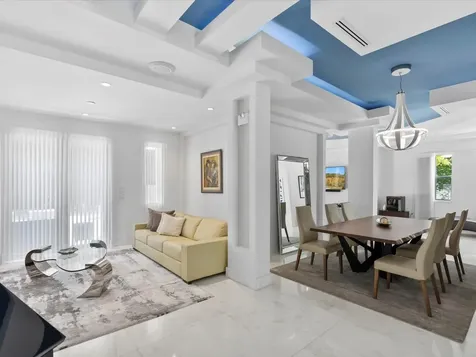3917 S Le Jeune Road Miami FL 33146