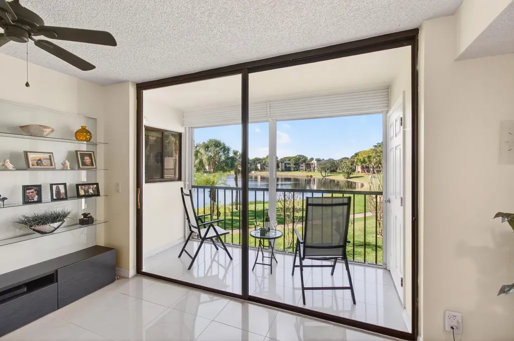 5130 Las Verdes Circle Delray Beach FL 33484