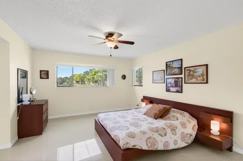 5130 Las Verdes Circle Delray Beach FL 33484
