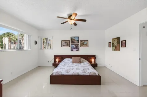 5130 Las Verdes Circle Delray Beach FL 33484