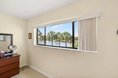 5130 Las Verdes Circle Delray Beach FL 33484