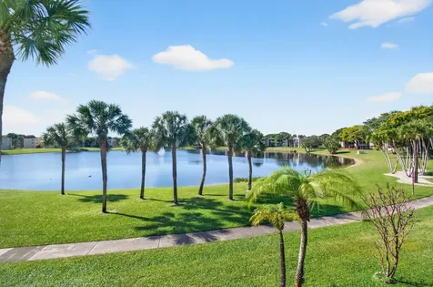 5130 Las Verdes Circle Delray Beach FL 33484