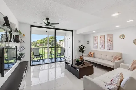5130 Las Verdes Circle Delray Beach FL 33484