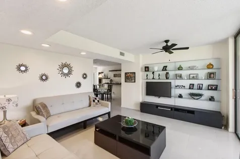 5130 Las Verdes Circle Delray Beach FL 33484