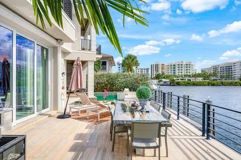 896 Ne Mulberry Drive Boca Raton FL 33487