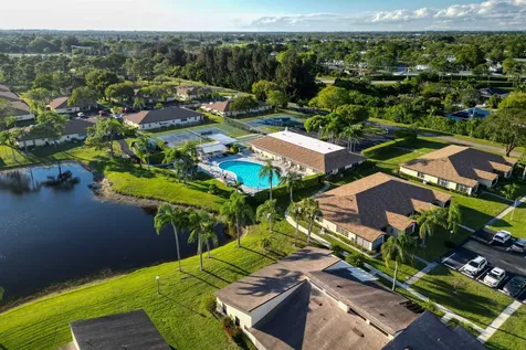 5080 Nesting Way Delray Beach FL 33484