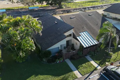 5080 Nesting Way Delray Beach FL 33484