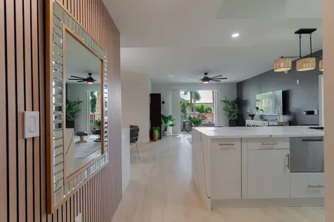804 E Windward Way Lantana FL 33462