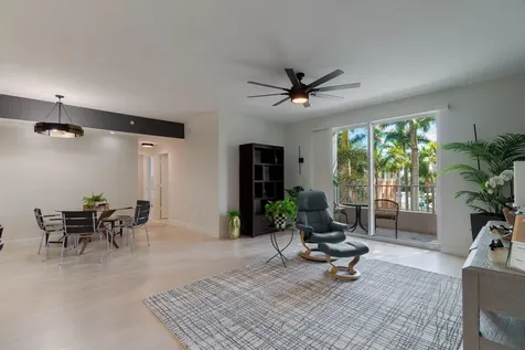 804 E Windward Way Lantana FL 33462