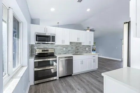 8209 Sw 12th Street North Lauderdale FL 33068