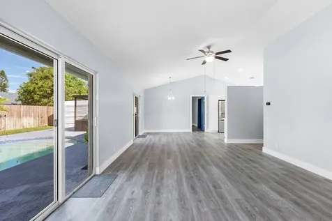 8209 Sw 12th Street North Lauderdale FL 33068