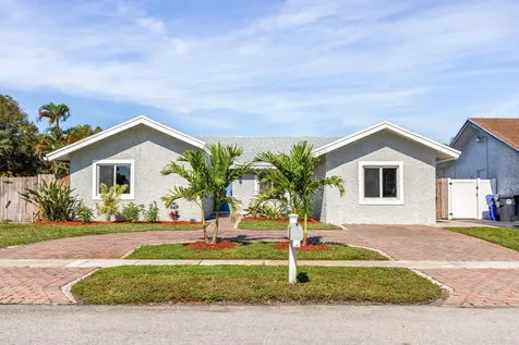 8209 Sw 12th Street North Lauderdale FL 33068
