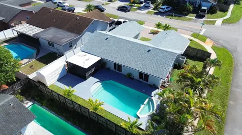 8209 Sw 12th Street North Lauderdale FL 33068