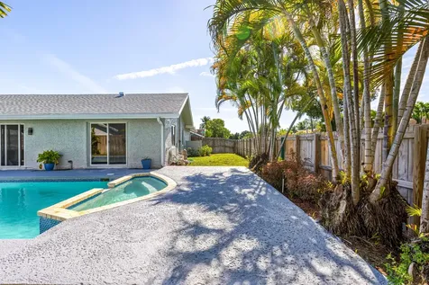 8209 Sw 12th Street North Lauderdale FL 33068