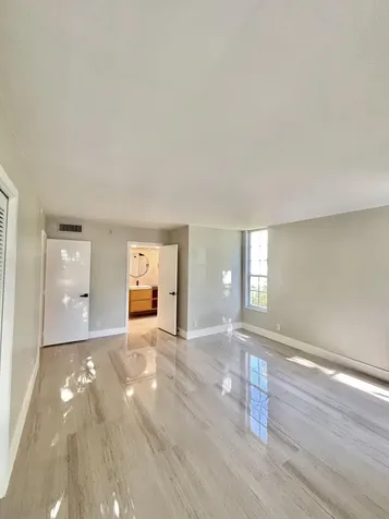 545 Oaks Lane Pompano Beach FL 33069