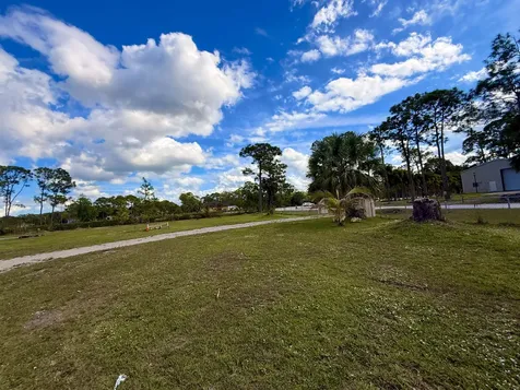 16031 78th Road Loxahatchee FL 33470