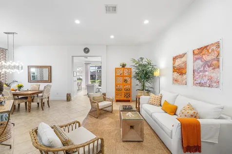 9666 Via Elegante Wellington FL 33411