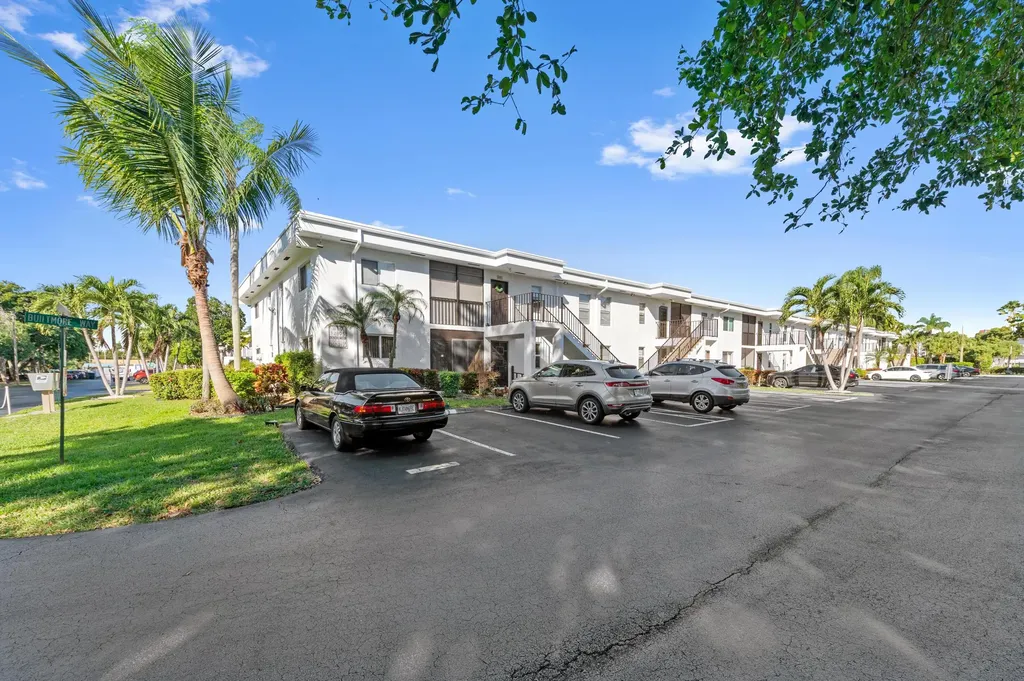 14895 Builtmore Way Delray Beach FL 33446