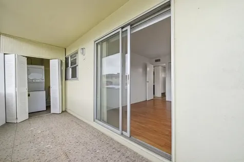 97 Saxony C Delray Beach FL 33446