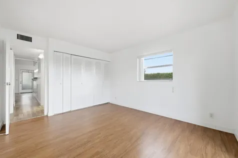 97 Saxony C Delray Beach FL 33446