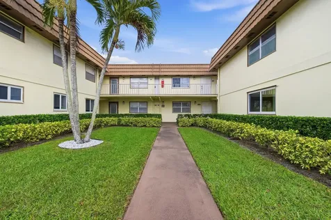 97 Saxony C Delray Beach FL 33446