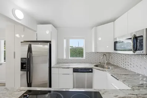 97 Saxony C Delray Beach FL 33446