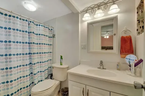 2121 Ne 1st Court Boynton Beach FL 33435