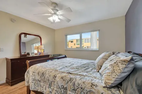 2121 Ne 1st Court Boynton Beach FL 33435