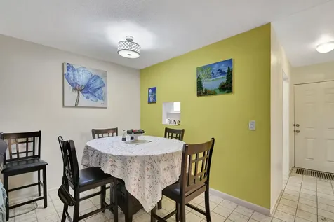 2121 Ne 1st Court Boynton Beach FL 33435