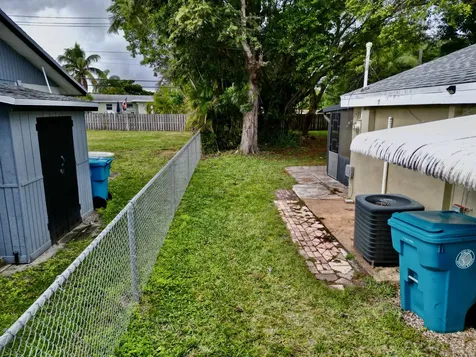 609 NW 7th Court Boynton Beach FL 33426