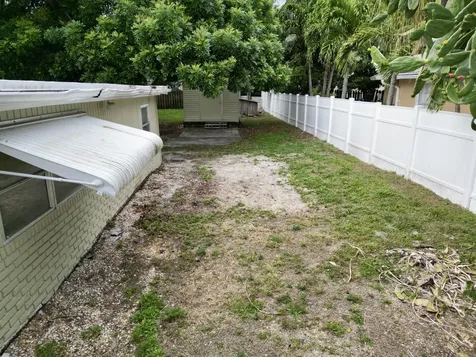 609 NW 7th Court Boynton Beach FL 33426