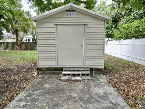 609 NW 7th Court Boynton Beach FL 33426