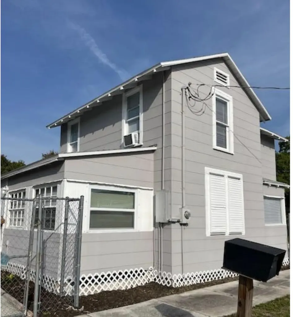 119 S 11th Street Fort Pierce FL 34950