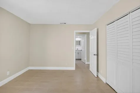 3143 Kingswood Terrace Boca Raton FL 33431
