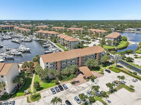 1601 Marina Isle Way Jupiter FL 33477