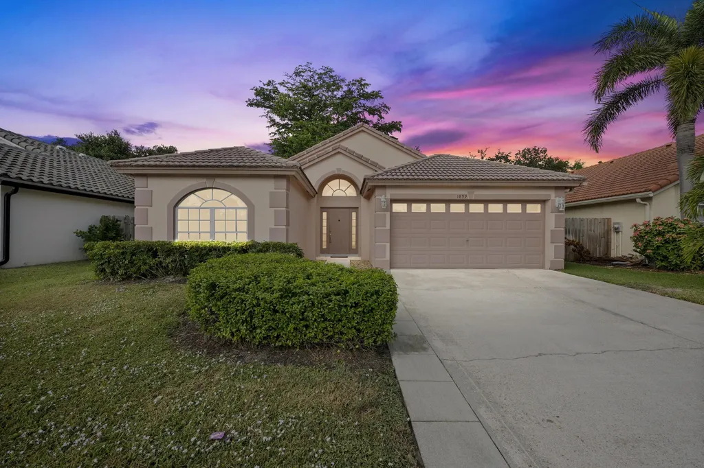 1899 Oak Berry Circle Wellington FL 33414