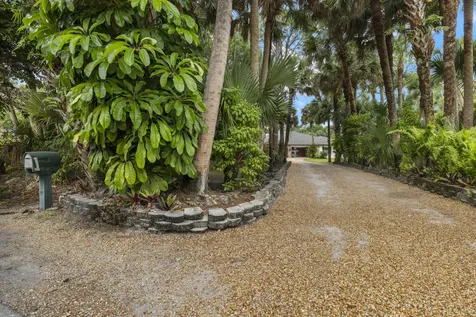 8785 Thousand Pines Circle West Palm Beach FL 33411