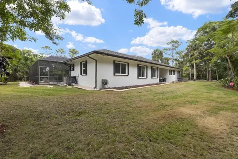 8785 Thousand Pines Circle West Palm Beach FL 33411