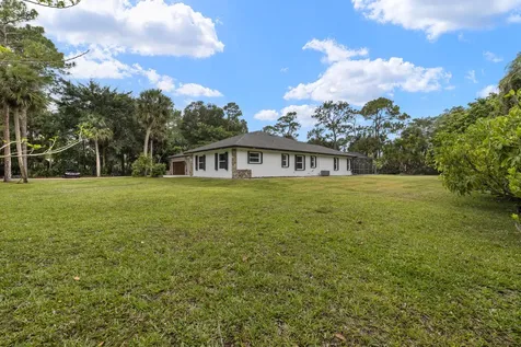 8785 Thousand Pines Circle West Palm Beach FL 33411