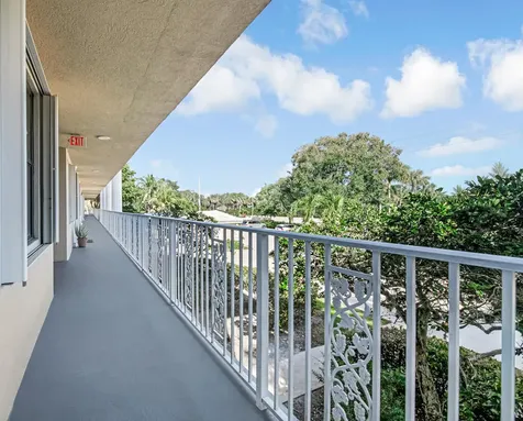 3507 Village Boulevard West Palm Beach FL 33409
