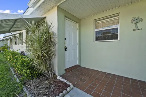 311 Colony Lane Fort Pierce FL 34982