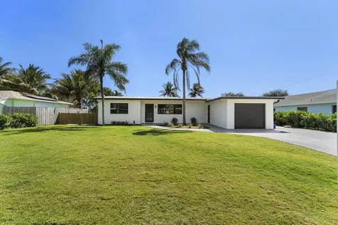 1510 Carandis Circle Lake Clarke Shores FL 33406