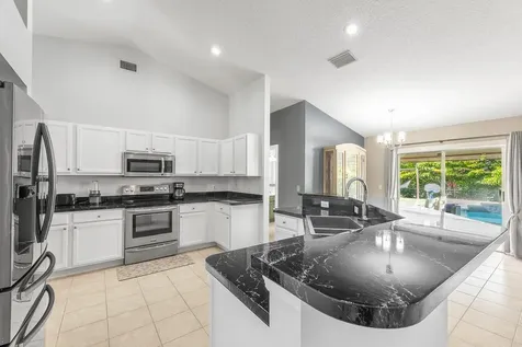 1852 Sw Erie Street Port Saint Lucie FL 34953