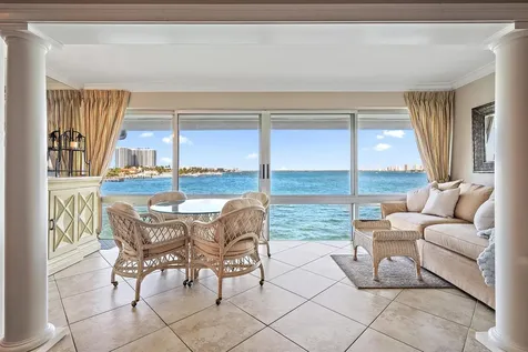 400 Wilma Circle Riviera Beach FL 33404