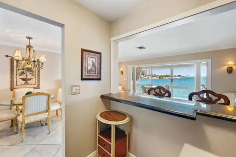 400 Wilma Circle Riviera Beach FL 33404
