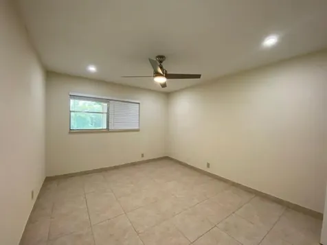 668 Saxony Place Delray Beach FL 33446