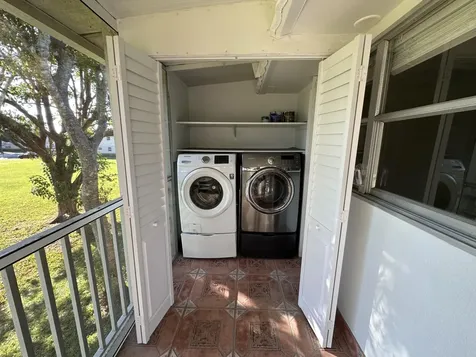668 Saxony Place Delray Beach FL 33446